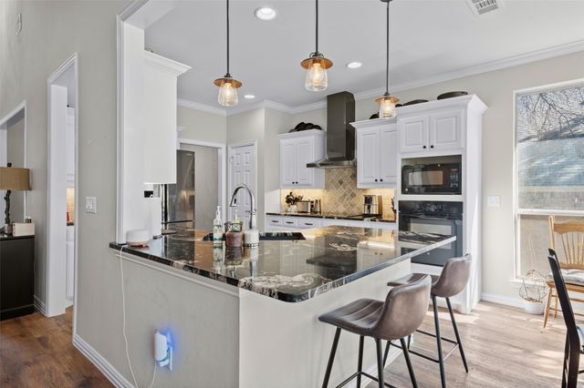 519 Runaway Bay Drive, Runaway Bay, TX 76426