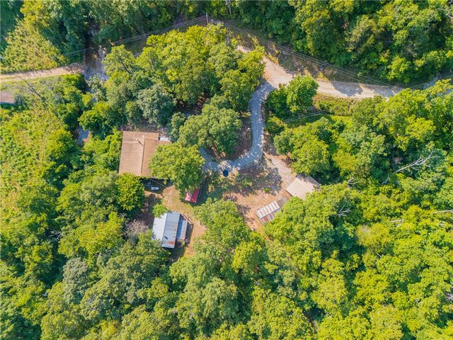 452 Marion County 3048, Yellville, AR 72687