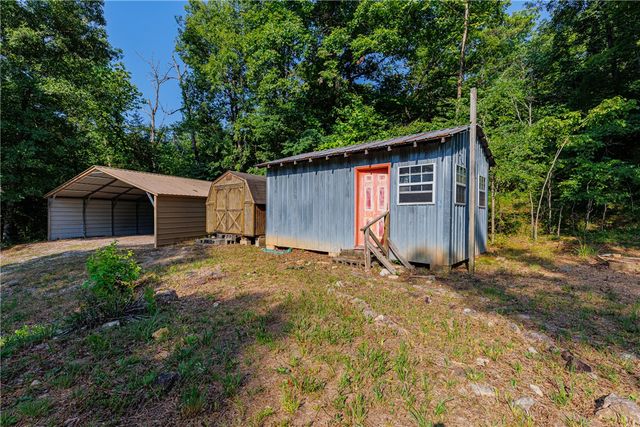 452 Marion County 3048, Yellville, AR 72687