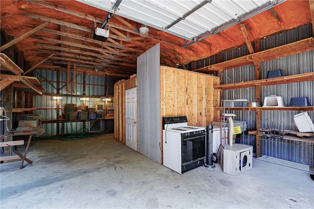 452 Marion County 3048, Yellville, AR 72687