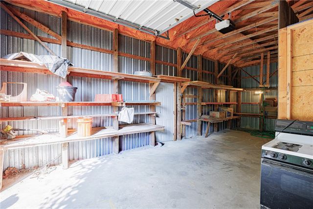 452 Marion County 3048, Yellville, AR 72687