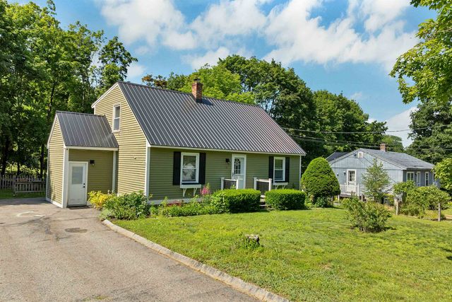 21 Spruce Street, Laconia, NH 03246