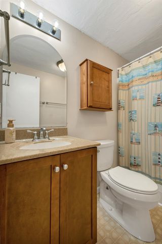 21 Spruce Street, Laconia, NH 03246