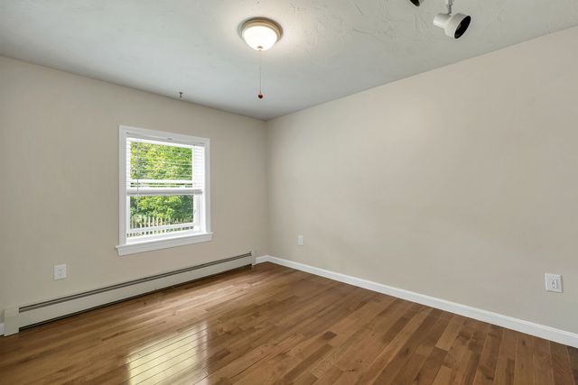 21 Spruce Street, Laconia, NH 03246