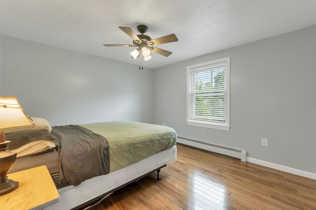 21 Spruce Street, Laconia, NH 03246