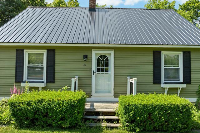 21 Spruce Street, Laconia, NH 03246