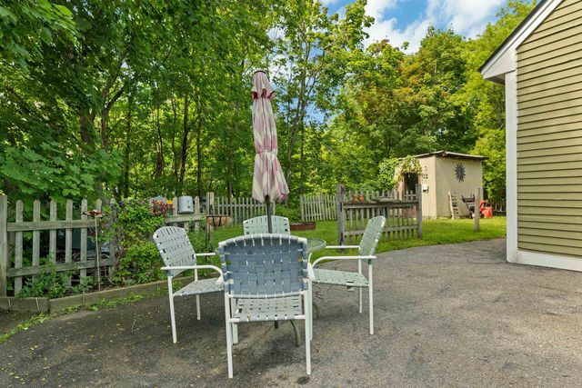 21 Spruce Street, Laconia, NH 03246