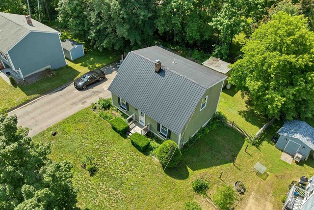 21 Spruce Street, Laconia, NH 03246