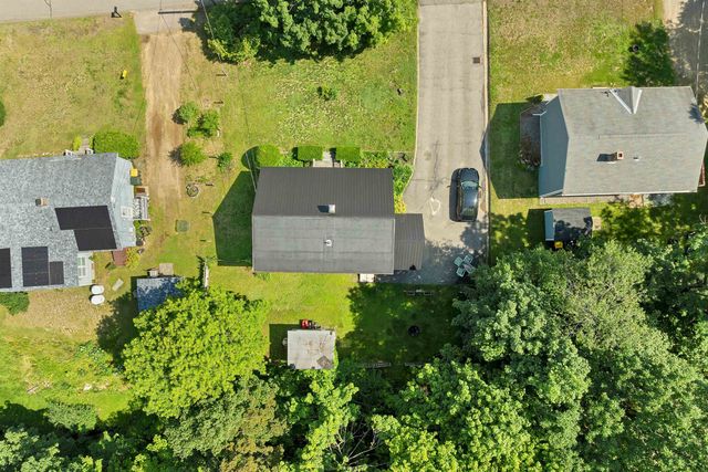 21 Spruce Street, Laconia, NH 03246