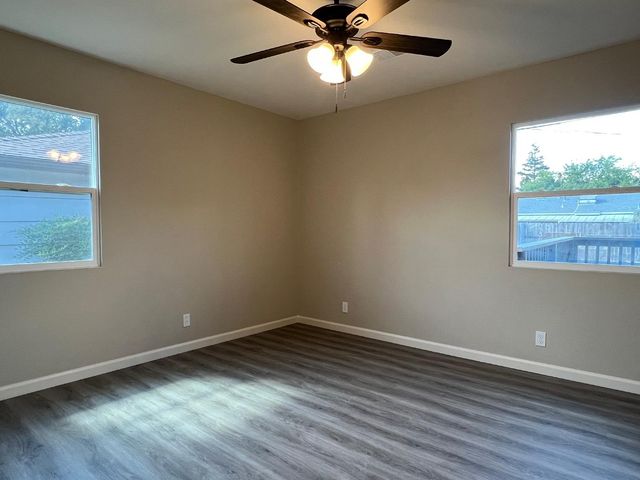 2071 W Sonoma Ave, Stockton, CA 95204