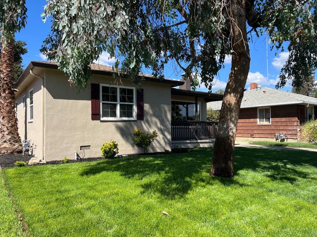 2071 W Sonoma Ave, Stockton, CA 95204