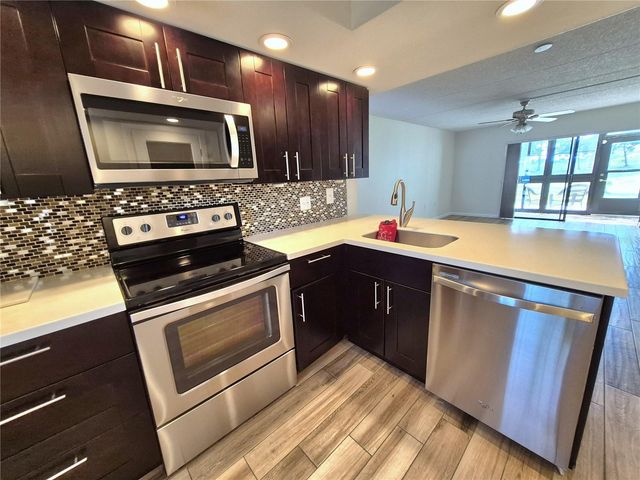 509 MEADOW LANE 509, Oldsmar, FL 34677