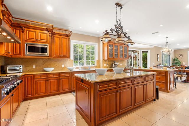 1737 Fairmount Avenue, La Canada Flintridge, CA 91011