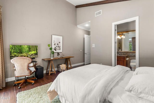 1737 Fairmount Avenue, La Canada Flintridge, CA 91011