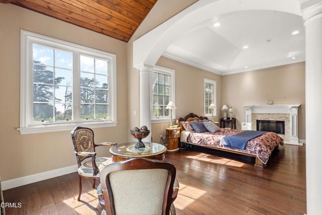 1737 Fairmount Avenue, La Canada Flintridge, CA 91011