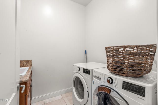 1737 Fairmount Avenue, La Canada Flintridge, CA 91011