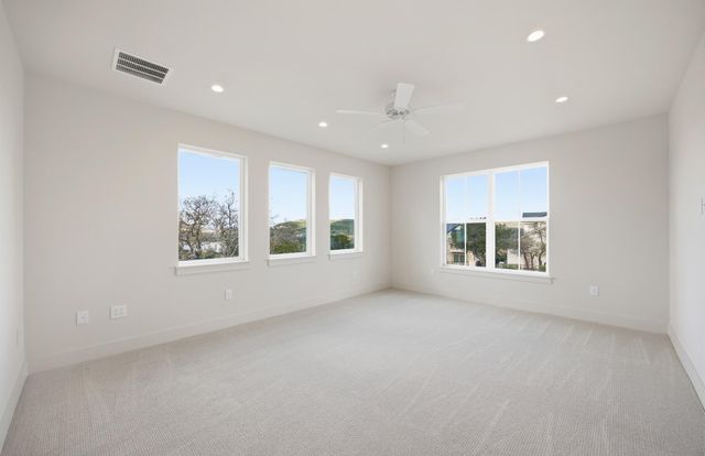 9504 Harbor DR, Jonestown, TX 78645