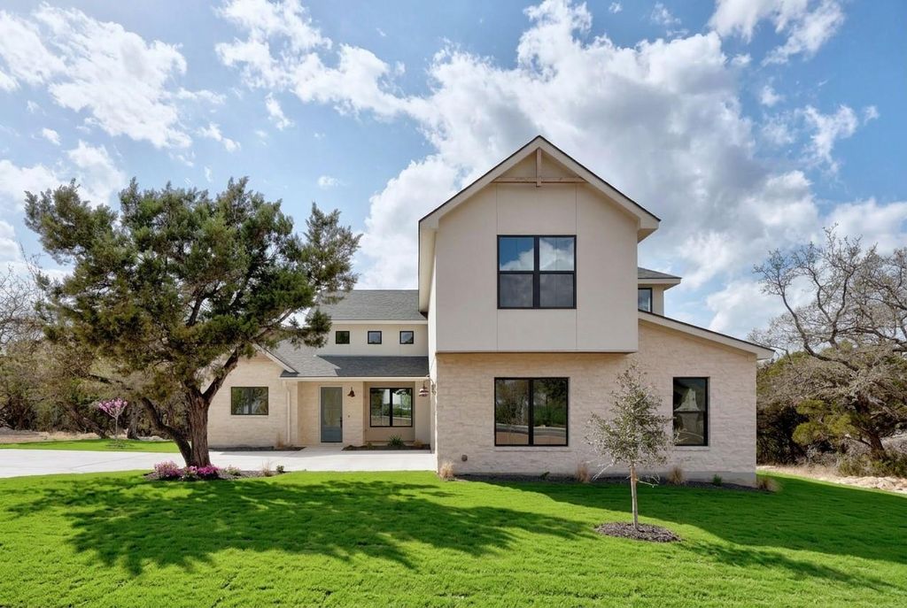 9504 Harbor DR, Jonestown, TX 78645