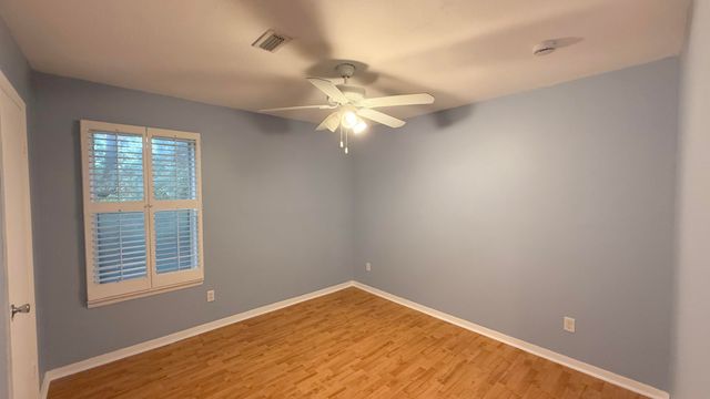 2910` Magnolia Pl, Hattiesburg, MS 39402