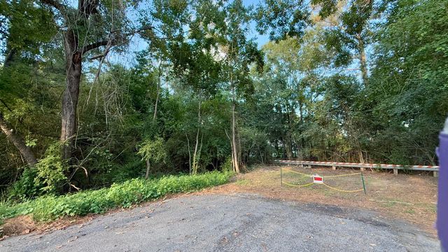 2910` Magnolia Pl, Hattiesburg, MS 39402