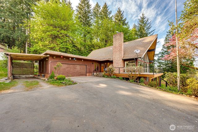 731 Carnine Road, Castle Rock, WA 98611