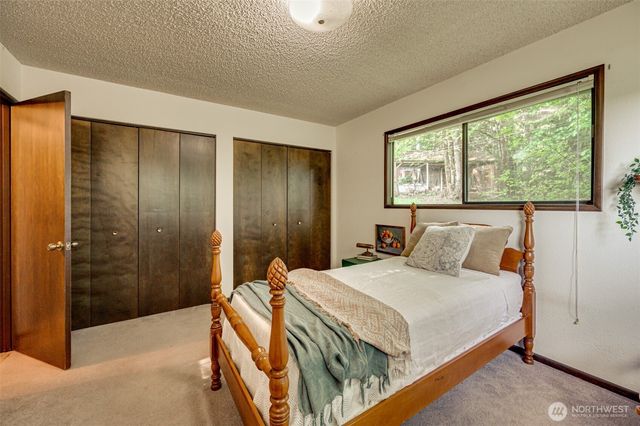 731 Carnine Road, Castle Rock, WA 98611