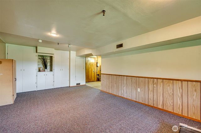 731 Carnine Road, Castle Rock, WA 98611