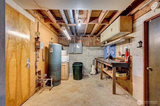 731 Carnine Road, Castle Rock, WA 98611