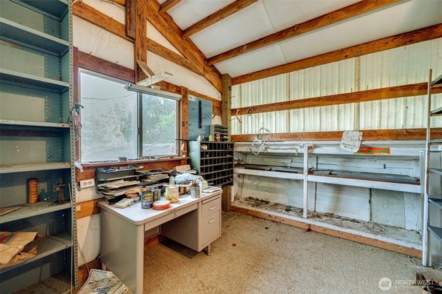 731 Carnine Road, Castle Rock, WA 98611
