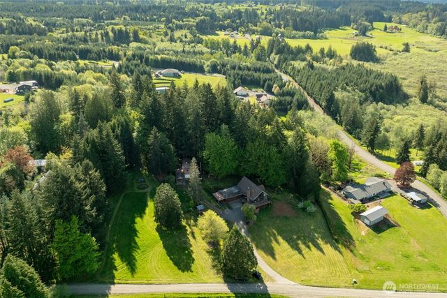 731 Carnine Road, Castle Rock, WA 98611
