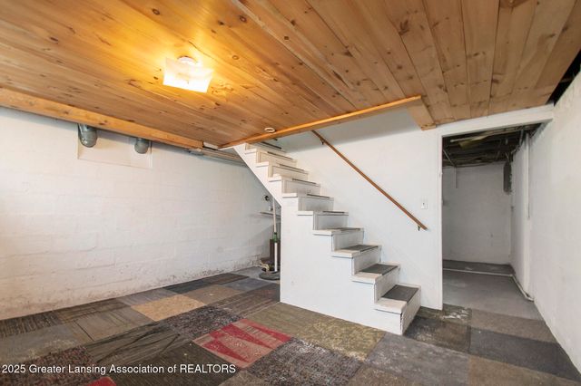 712 W Sheridan Road, Lansing, MI 48906