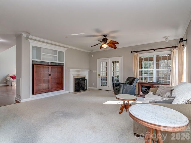 12103 Crescent Run Court, Charlotte, NC 28277