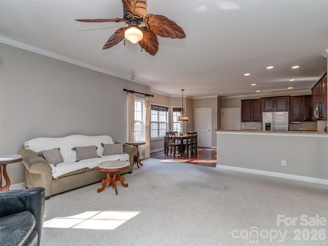 12103 Crescent Run Court, Charlotte, NC 28277