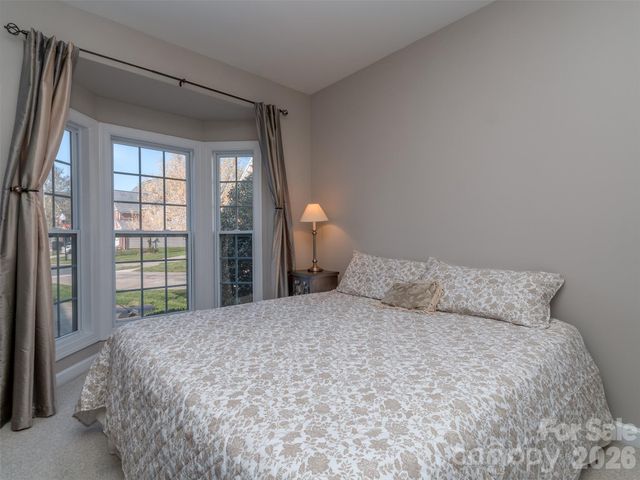 12103 Crescent Run Court, Charlotte, NC 28277