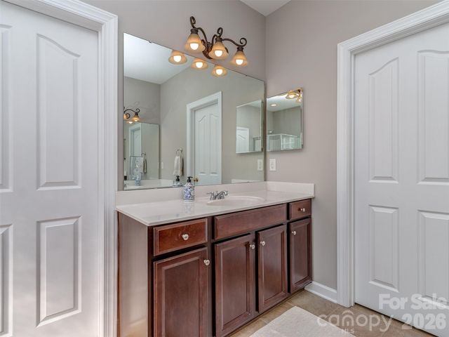 12103 Crescent Run Court, Charlotte, NC 28277