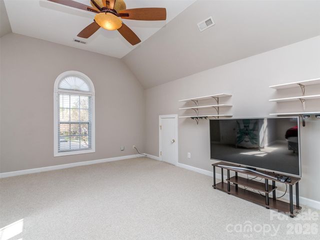 12103 Crescent Run Court, Charlotte, NC 28277