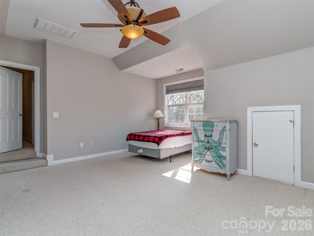 12103 Crescent Run Court, Charlotte, NC 28277