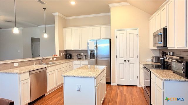 1404 Rolling Brook Drive, Temple, TX 76502