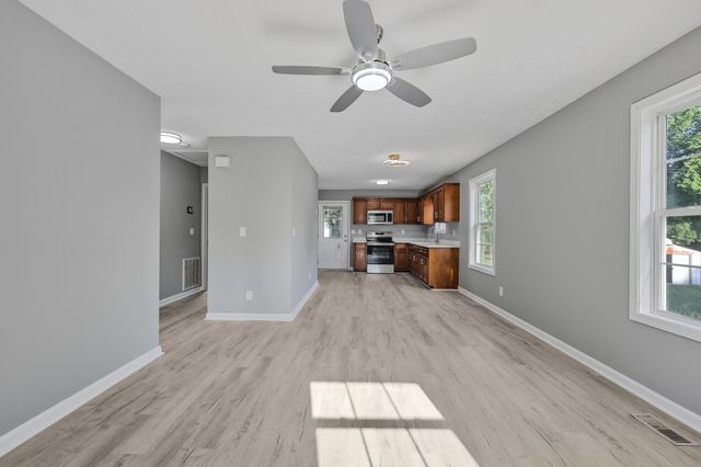 125 Brooks Aly, Clarksville, TN 37040