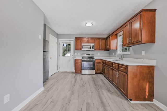 125 Brooks Aly, Clarksville, TN 37040