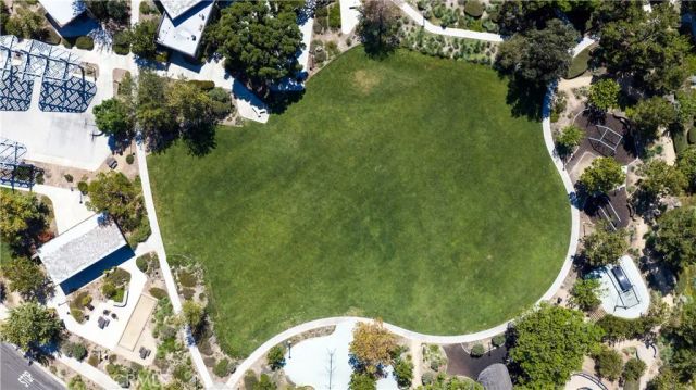 251 Follyhatch, Irvine, CA 92618