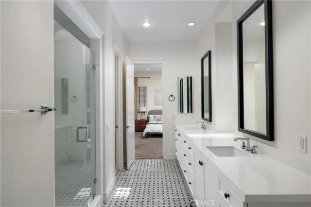 251 Follyhatch, Irvine, CA 92618