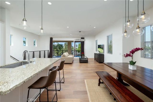 251 Follyhatch, Irvine, CA 92618