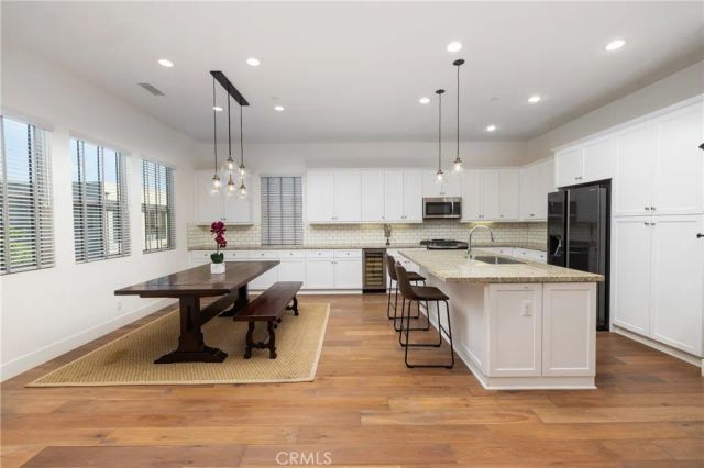251 Follyhatch, Irvine, CA 92618