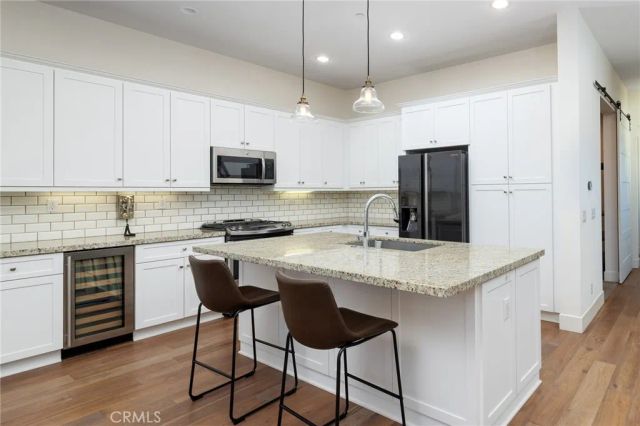 251 Follyhatch, Irvine, CA 92618