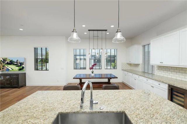 251 Follyhatch, Irvine, CA 92618