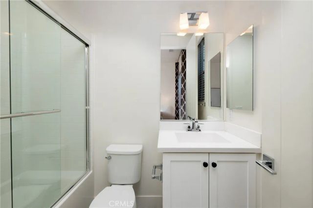 251 Follyhatch, Irvine, CA 92618