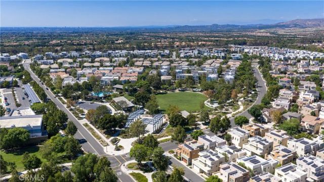 251 Follyhatch, Irvine, CA 92618