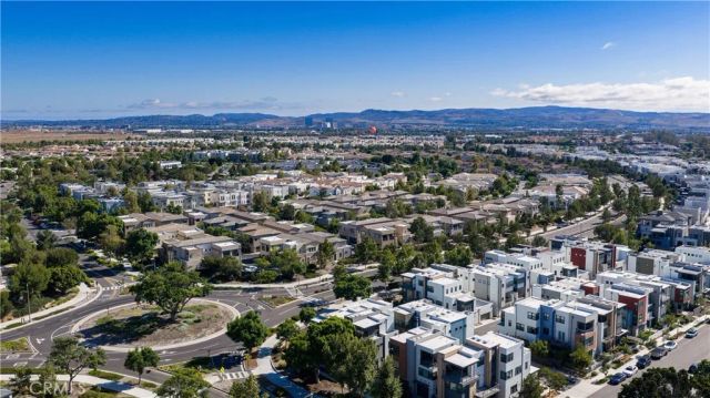 251 Follyhatch, Irvine, CA 92618