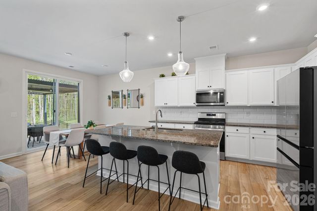 4229 Matindale Way, Charlotte, NC 28216